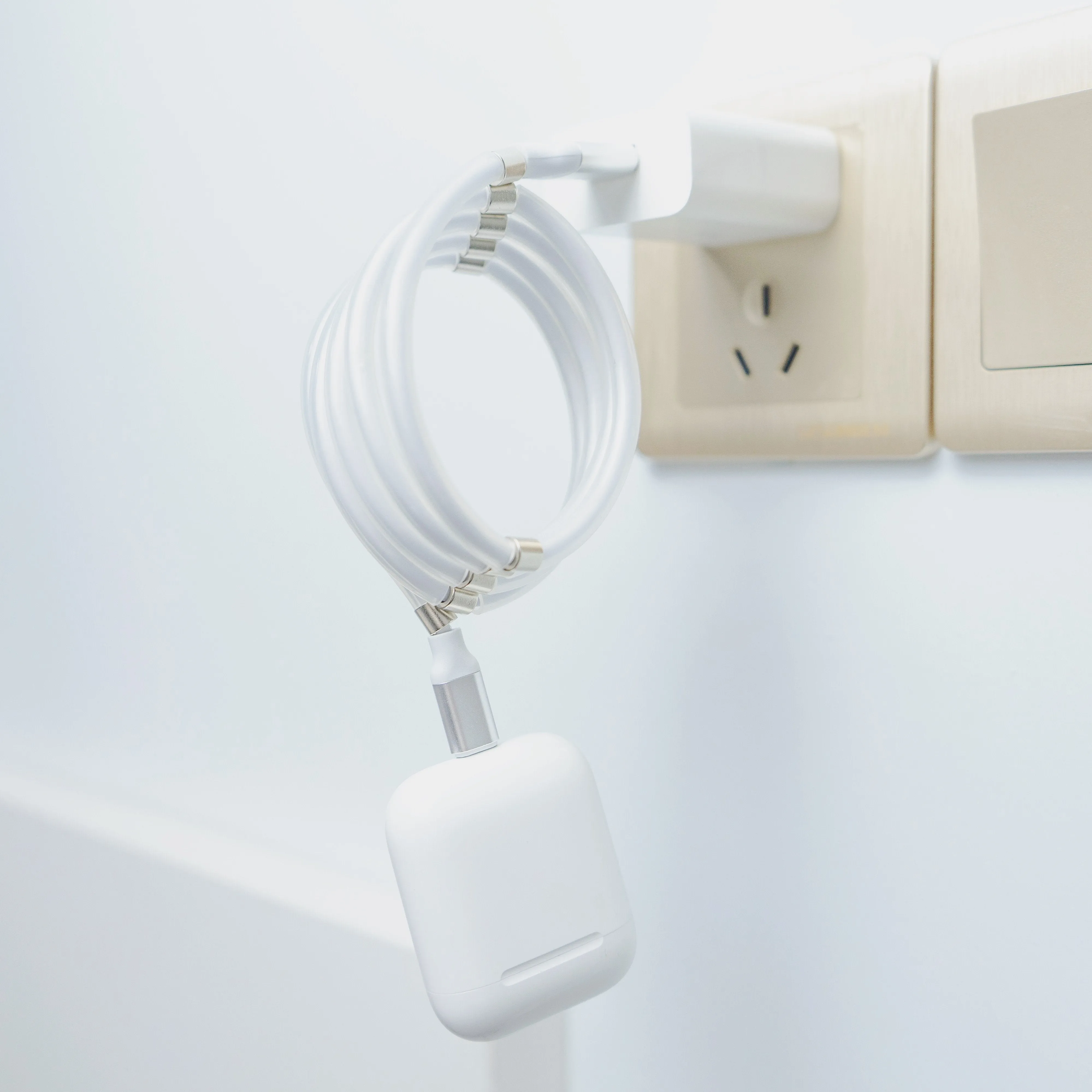 [BUY 1 GET 1 FREE] ZEERA Magnetic Charging Cable