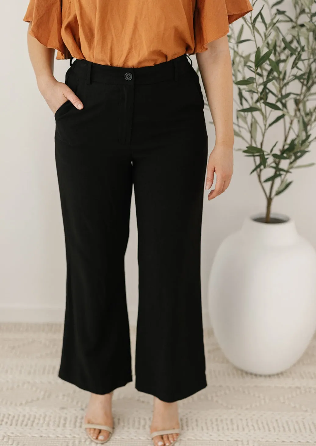 Diana Pants in Black