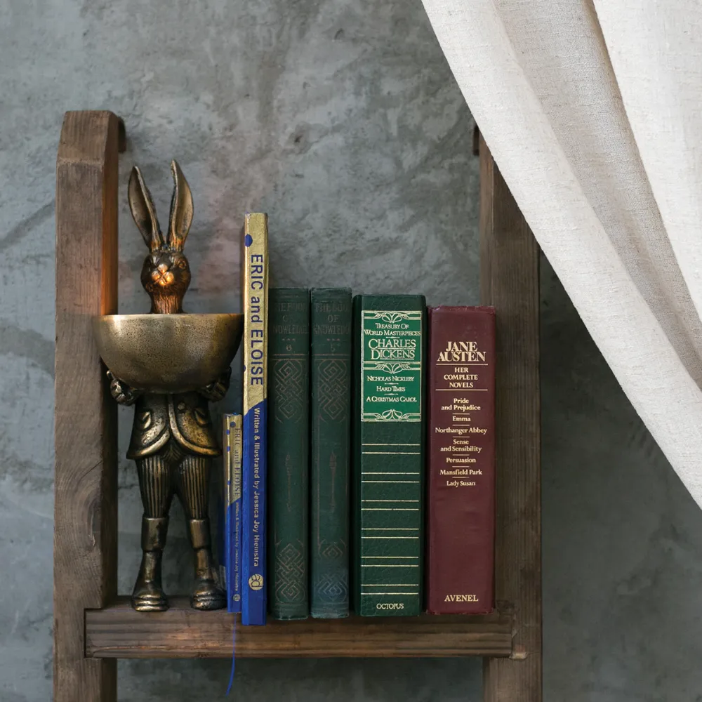 Frankie Bookend/Dish Stand | E E Collection