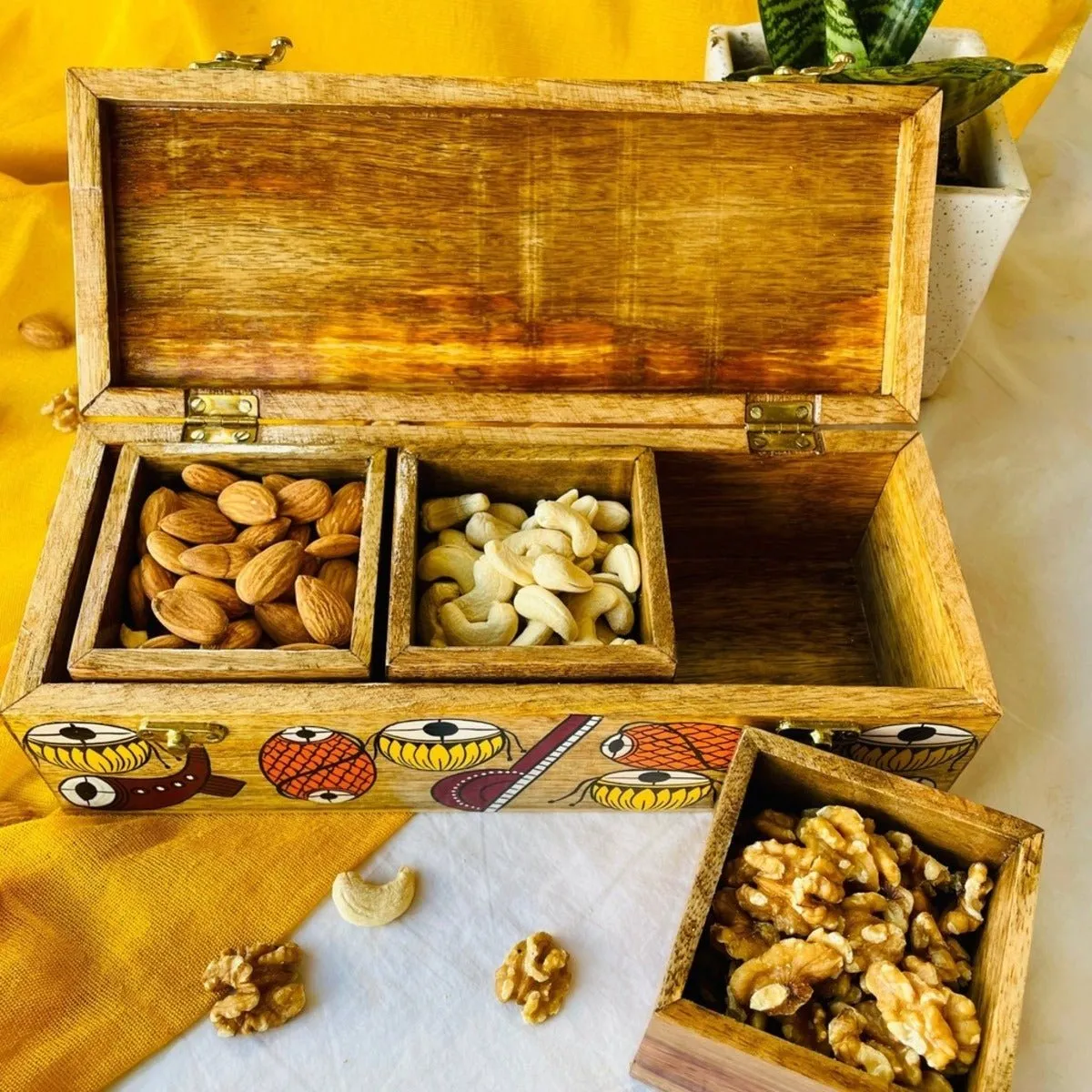 Gajagamini Dry Fruits Wooden Box