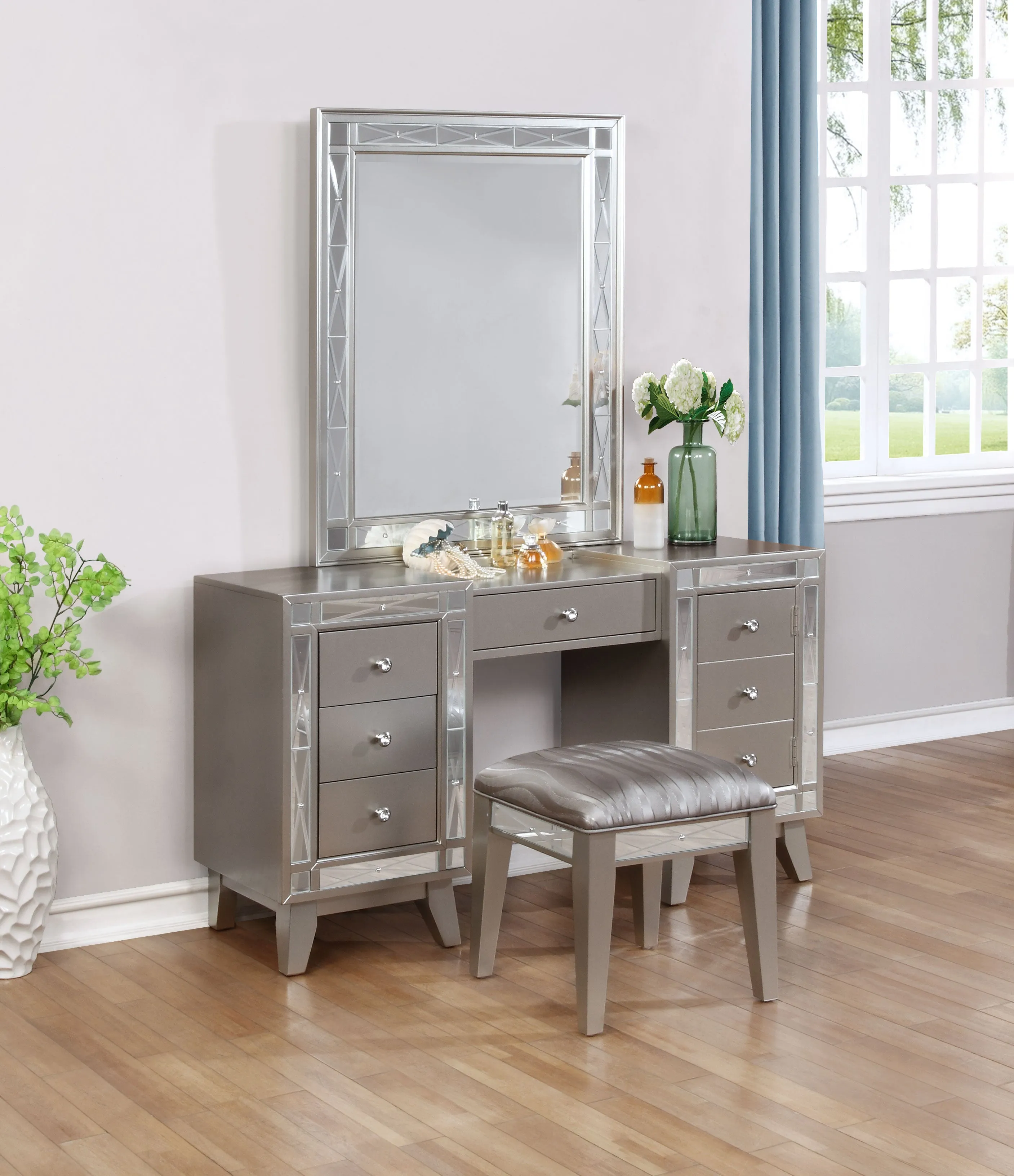 Leighton 3-piece Vanity Set Metallic Platinum