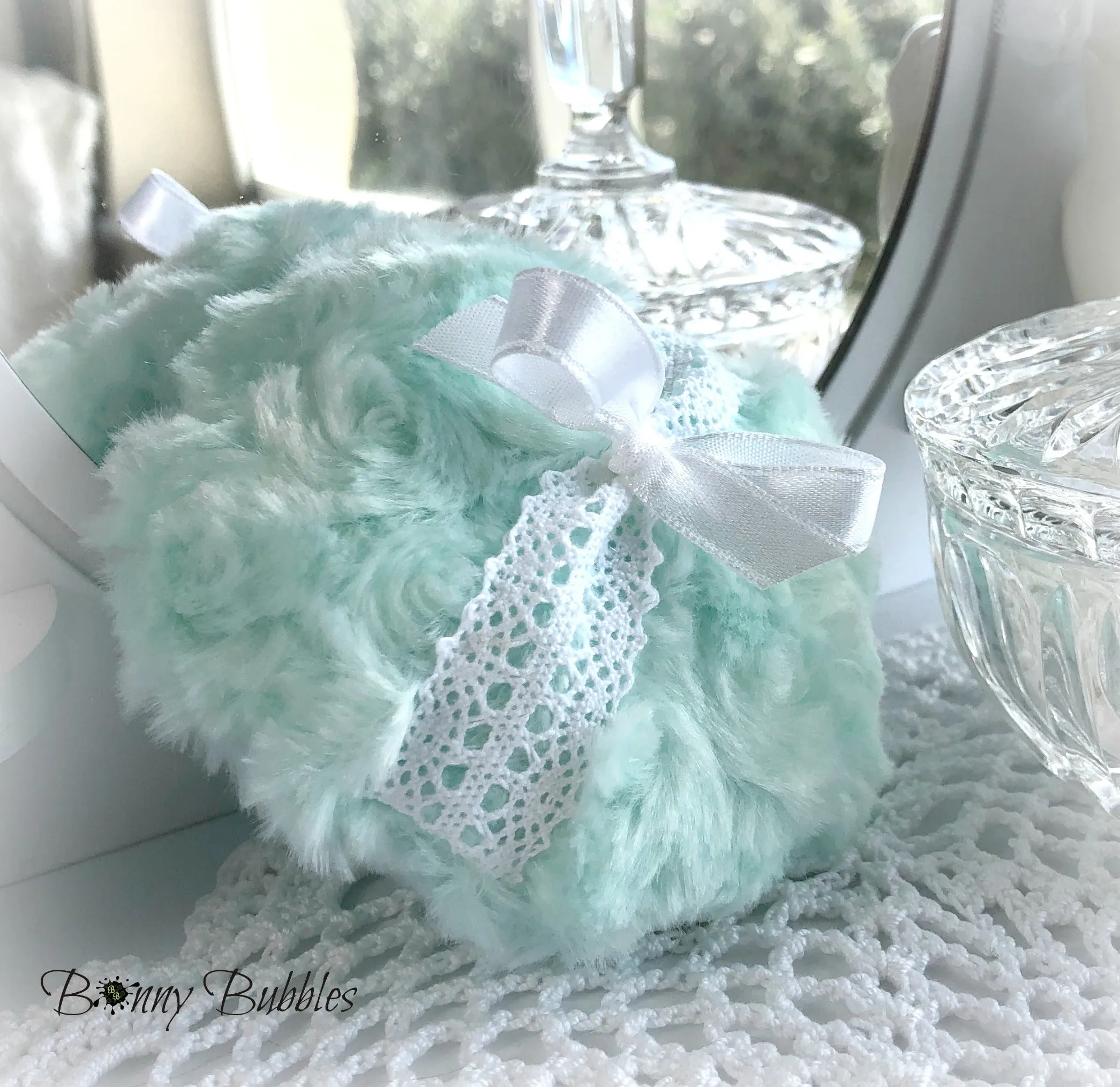 Powder Puff - mint green, 4 inch